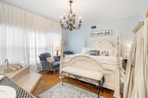 Beland Mansion-Blue Jay suite!